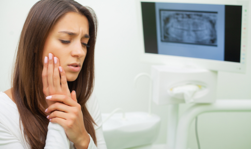 Severe Tooth Pain - Dental Emergency Sign